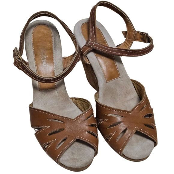1980s Vintage Tan Leather Sandal Cork Wedge Heels Open Toe Strappy Ankle Closure - Picture 1 of 7